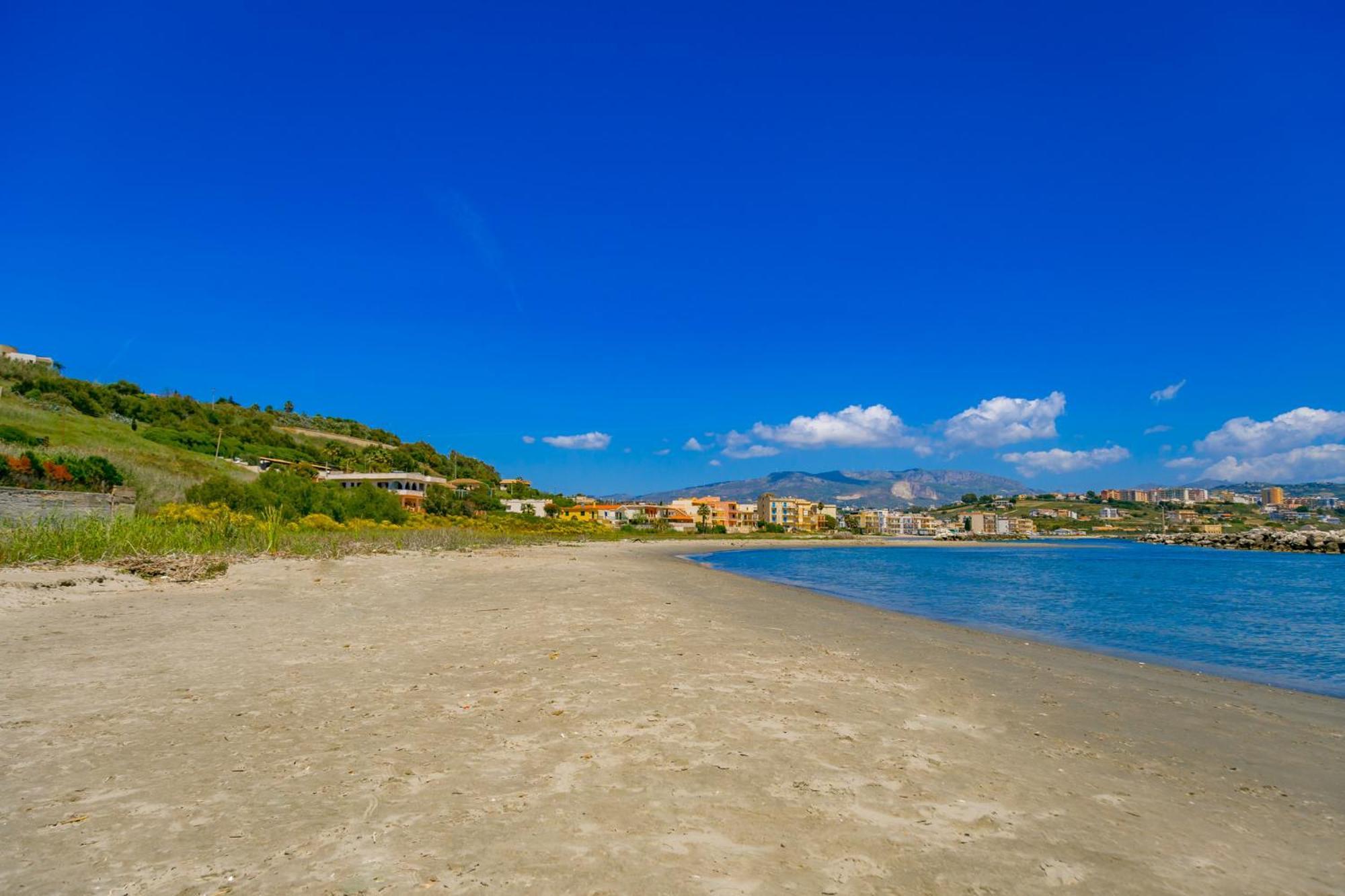 !!! 2 Min Dalla Spiaggia !!! - Casa Vacanze Coralli Шака Екстериор снимка